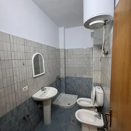 Reni Apartment
