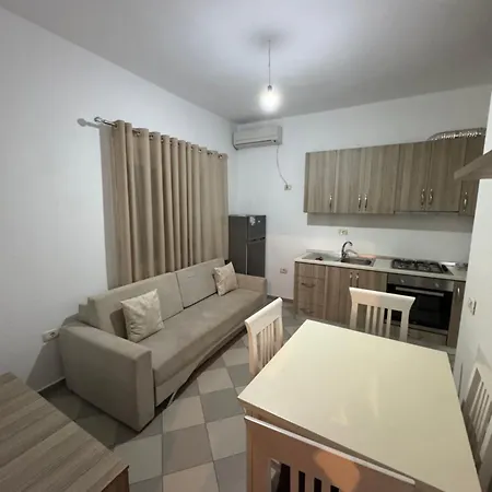 Reni Apartment