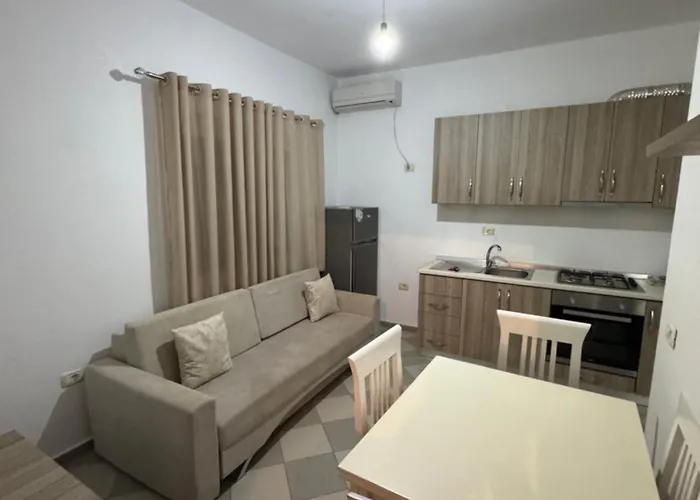 Reni Apartment